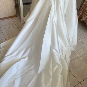 Plus size wedding skirt- never worn